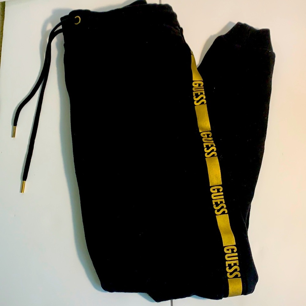 Guess sweatpants